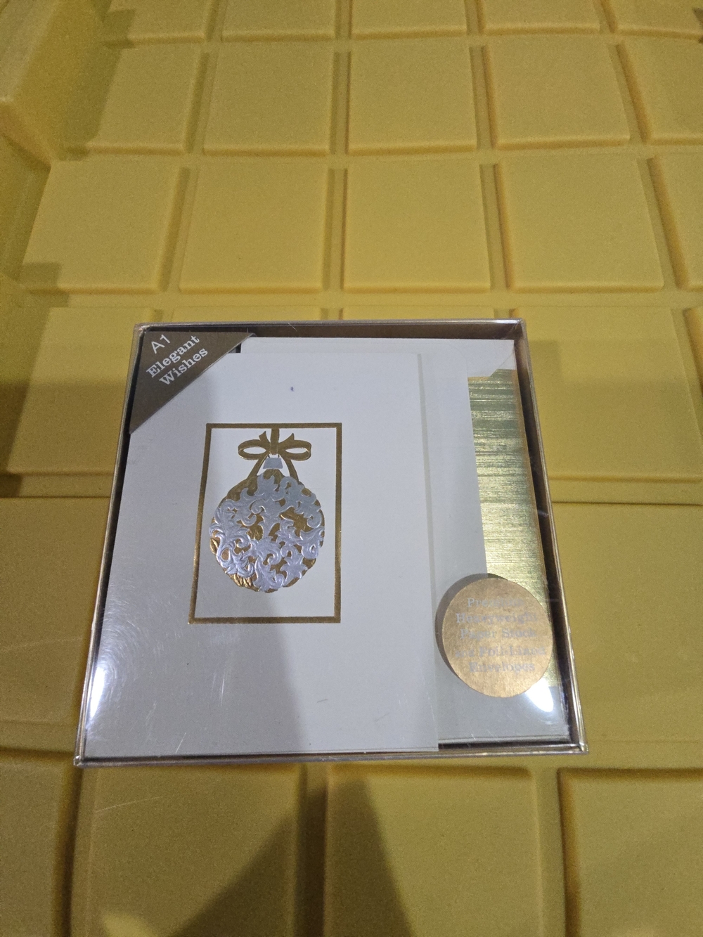 New Elegant White & Gold Holiday Greeting Cards - Pack of Assorted